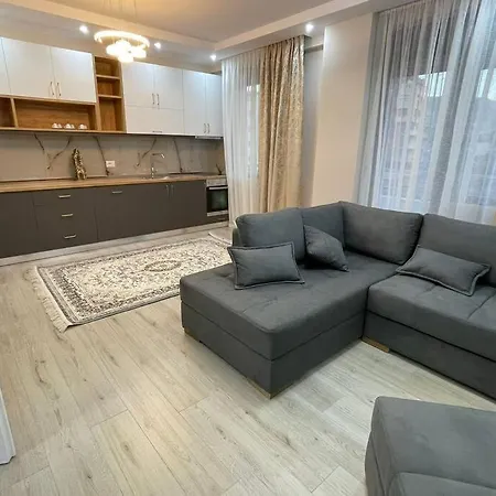 Melody Apartment In Korce Exterior photo